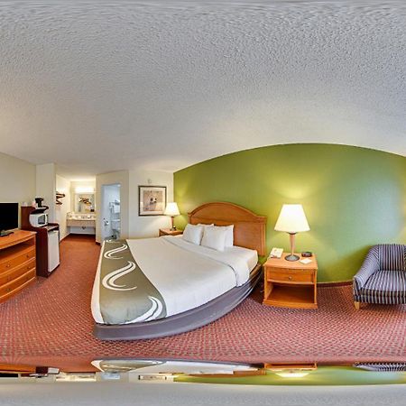 Quality Inn North Battleboro Екстериор снимка