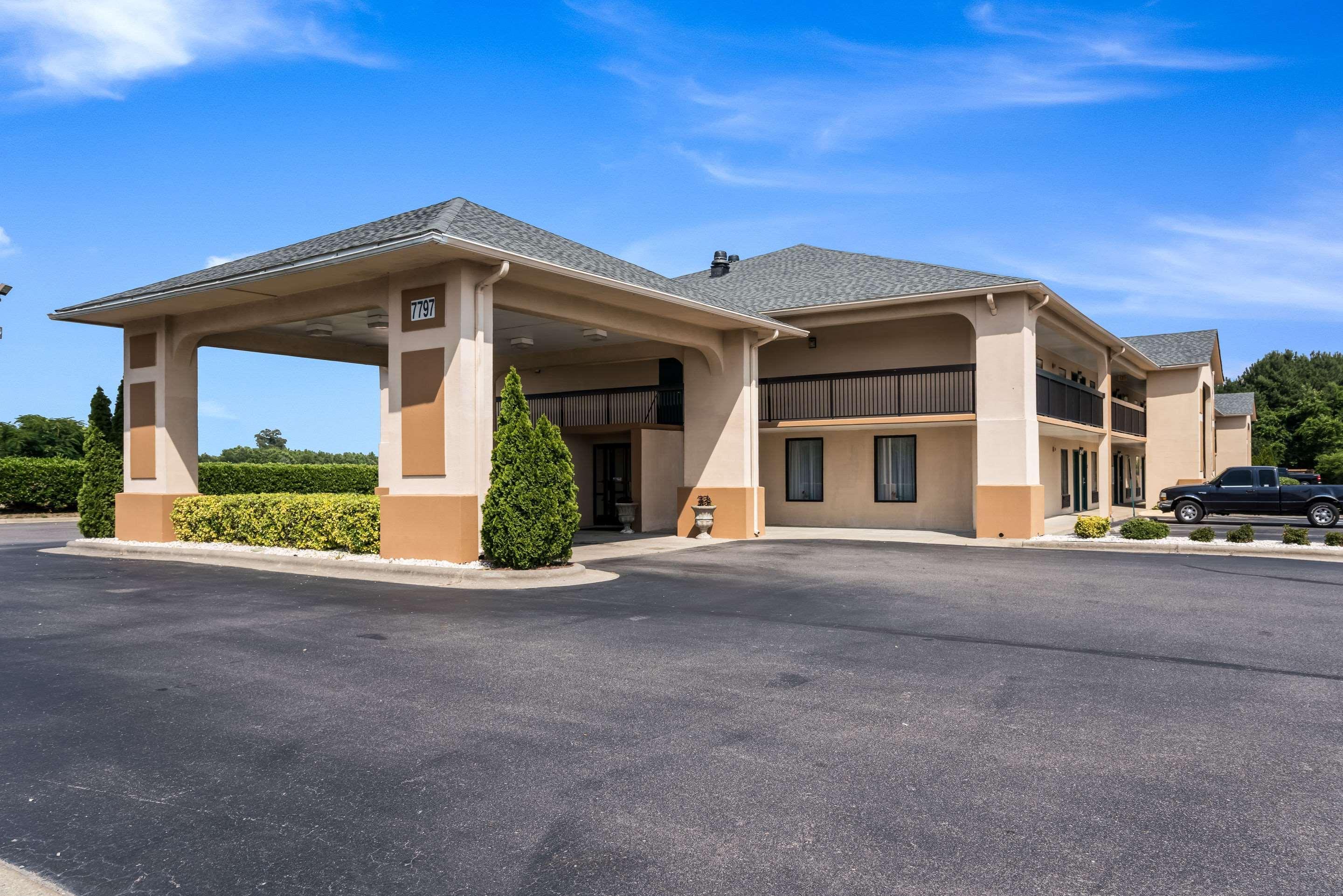 Quality Inn North Battleboro Екстериор снимка