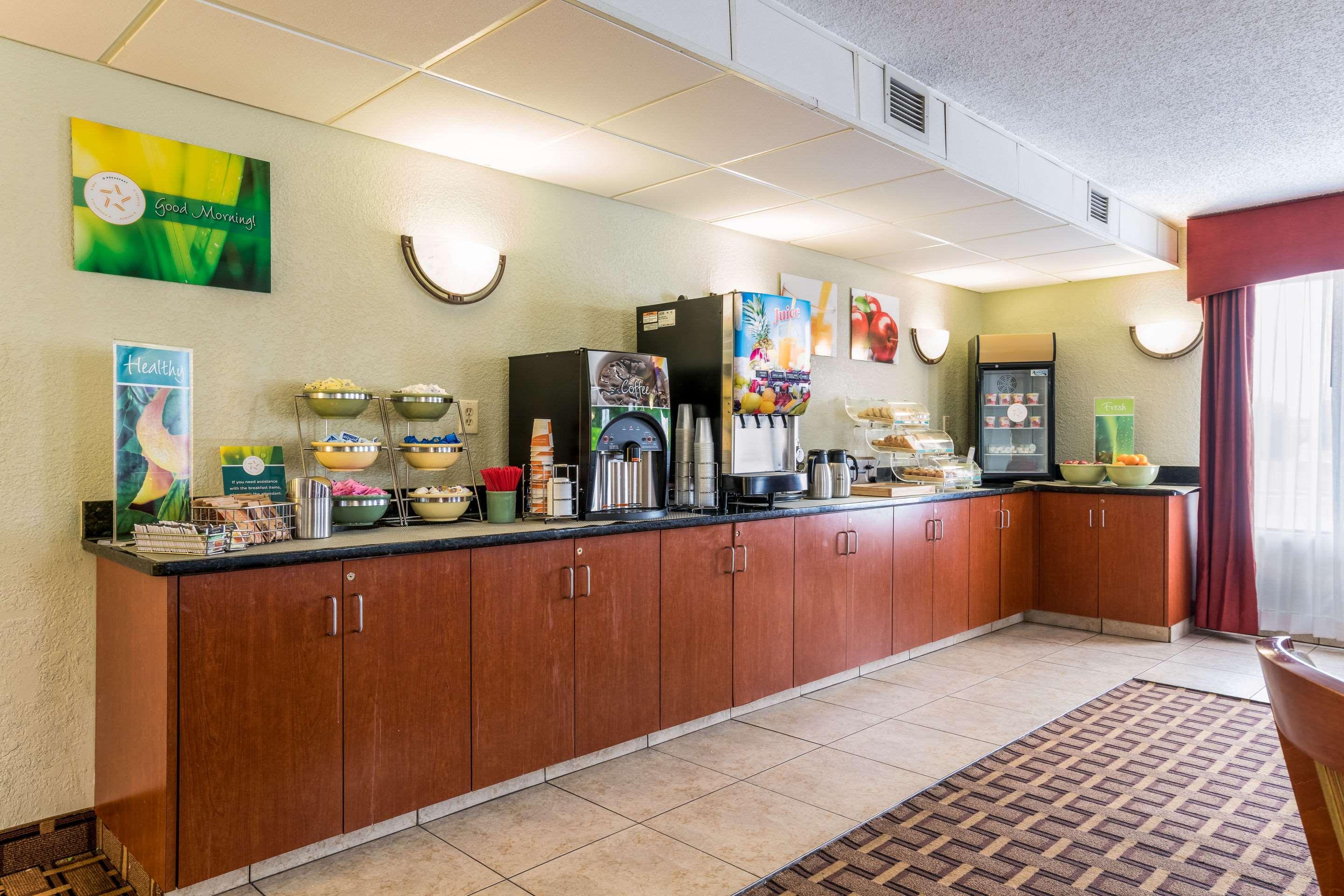 Quality Inn North Battleboro Екстериор снимка