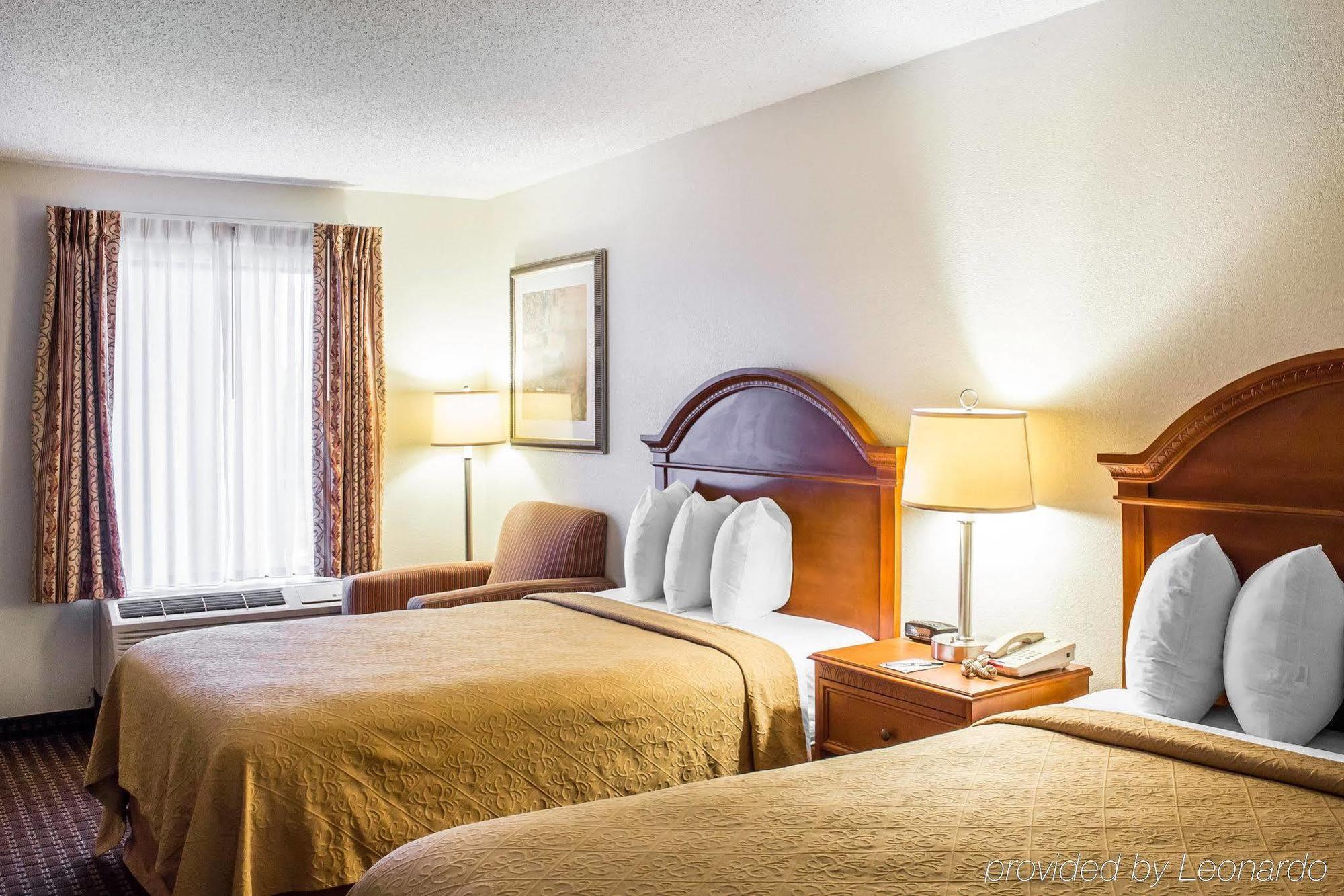 Quality Inn North Battleboro Екстериор снимка