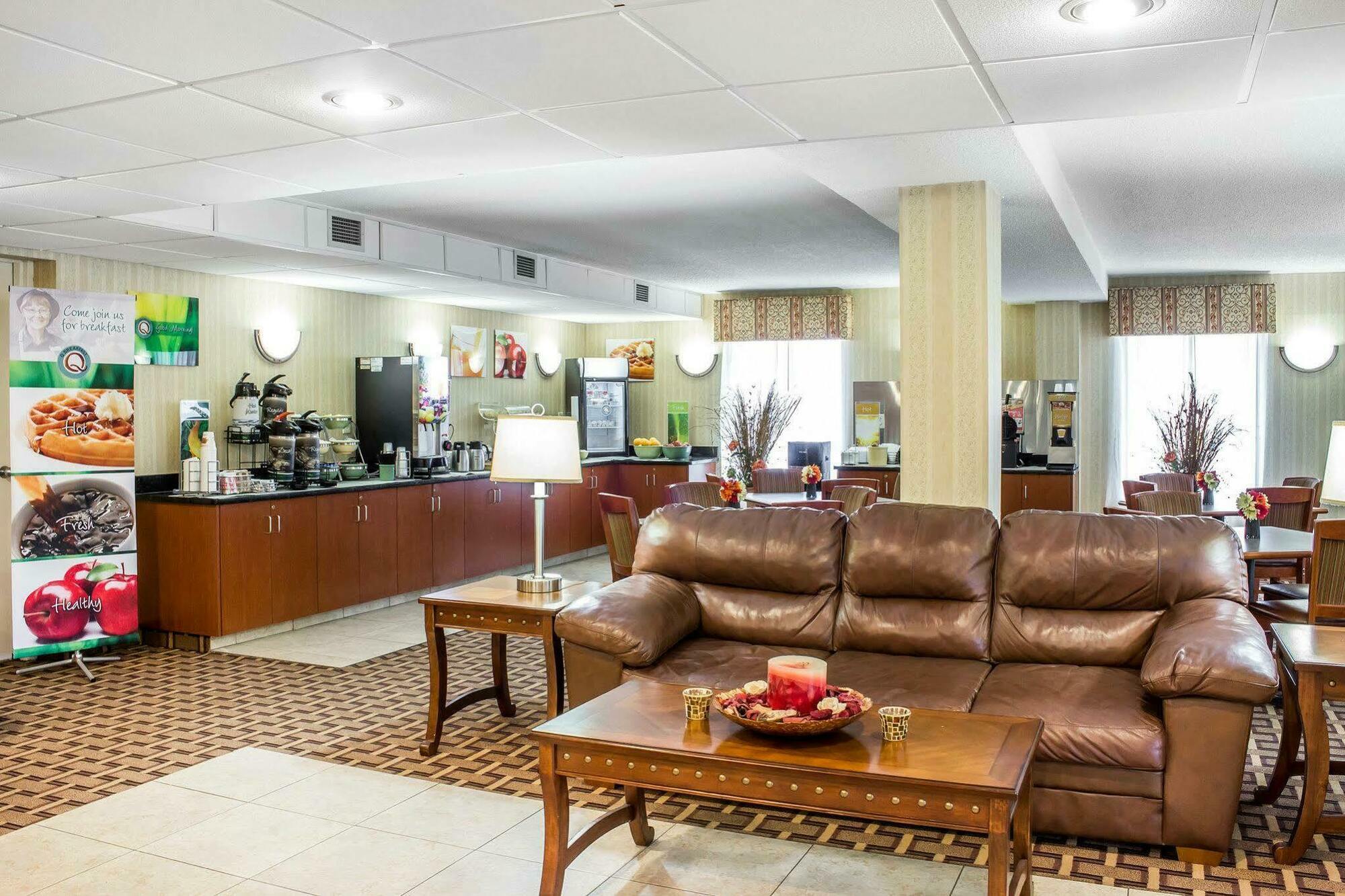 Quality Inn North Battleboro Екстериор снимка