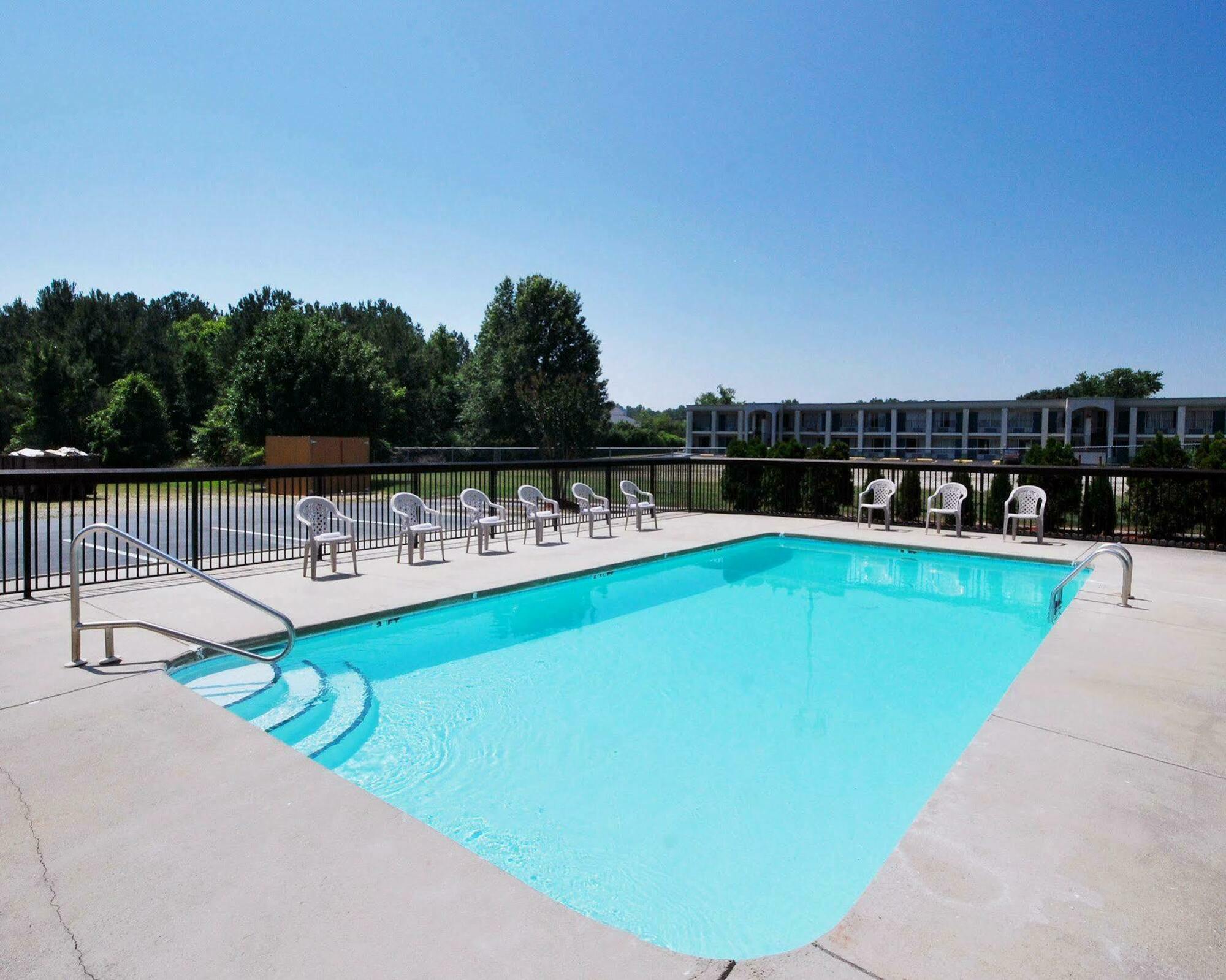 Quality Inn North Battleboro Екстериор снимка